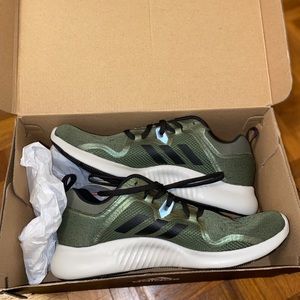 brand new Adidas tennis shoes